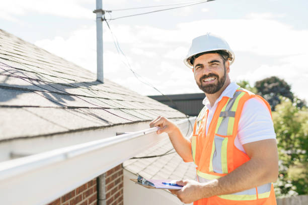 Best Roof Maintenance Services  in Oconto Falls, WI